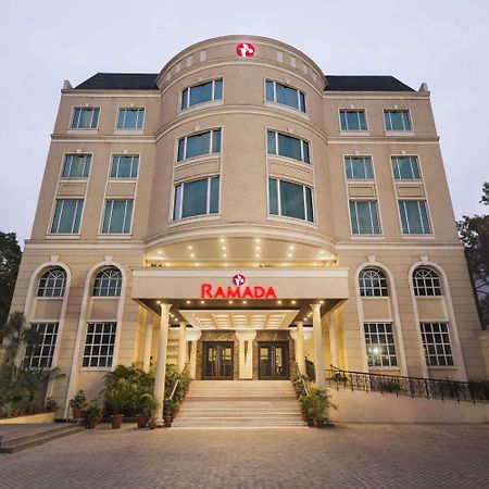 Ramada By Wyndham Jalandhar City Center Экстерьер фото