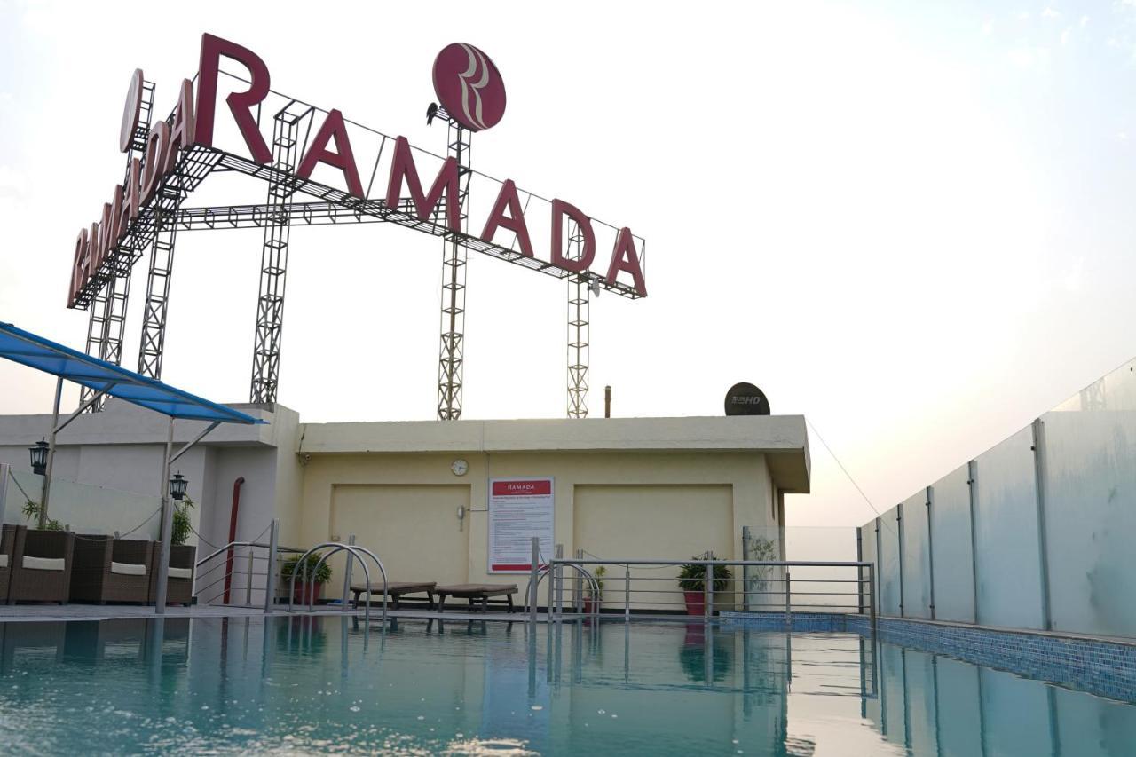 Ramada By Wyndham Jalandhar City Center Экстерьер фото