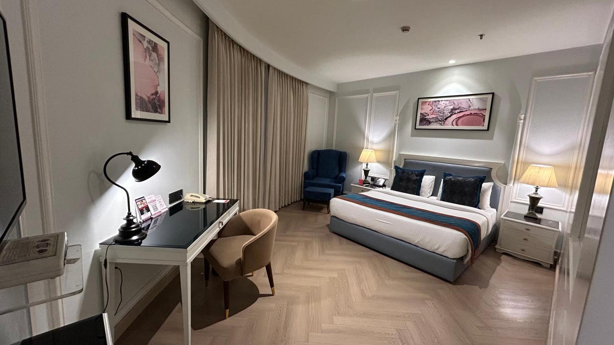 Ramada By Wyndham Jalandhar City Center Экстерьер фото
